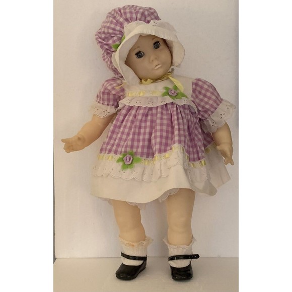 Vintage 1977 Suzanne Gibson Doll 22"  Outfit Socks Shoes  Taiwan READ CONDITION - Picture 1 of 12